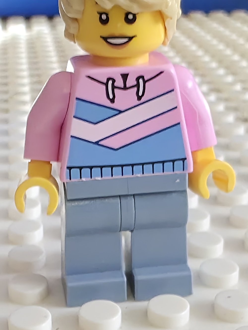 LEGO Female Tuk Tuk Driver Cty1642 Minifigure From Set 60380